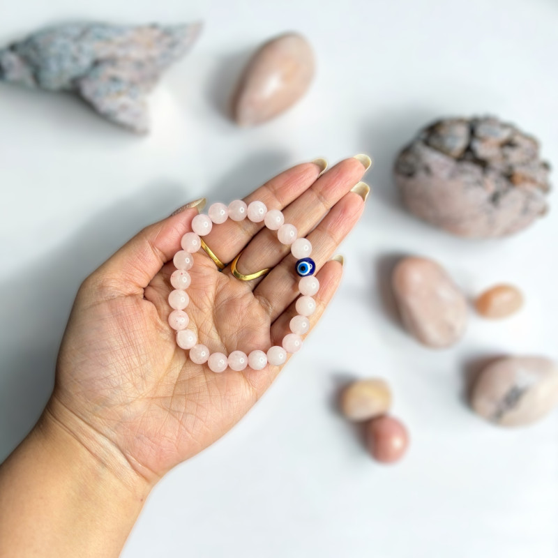 Rose quartz with 1 evil eye bead bracelet